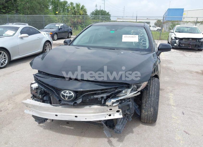 Photo 6 of 2022 Toyota Camry LE (VIN 4T1C11AK9NU057342)