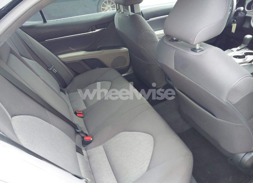 Photo 8 of 2022 Toyota Camry LE (VIN 4T1C11AK9NU057342)