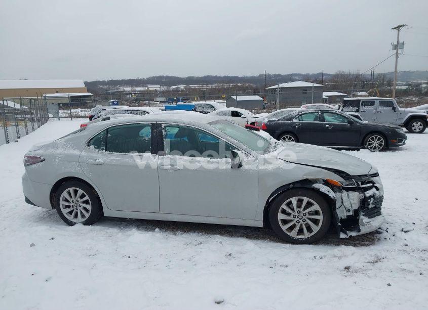 Photo 13 of 2022 Toyota Camry LE (VIN 4T1C11AK9NU076344)