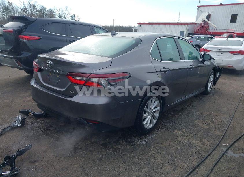 Photo 4 of 2022 Toyota Camry LE (VIN 4T1C11AK9NU617618)