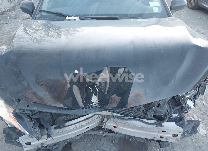 Photo 10 of 2022 Toyota Camry LE (VIN 4T1C11AK9NU630319)