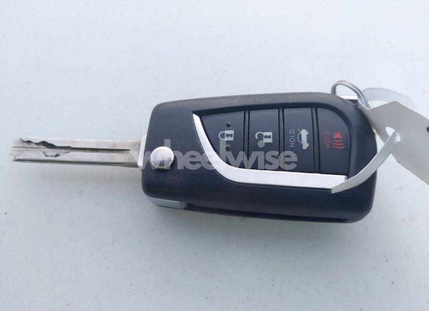 Photo 11 of 2022 Toyota Camry LE (VIN 4T1C11AK9NU630319)