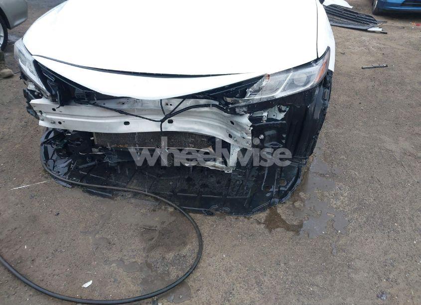 Photo 6 of 2022 Toyota Camry LE (VIN 4T1C11AK9NU637481)