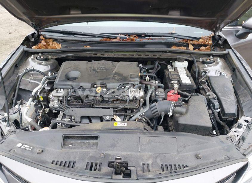 Photo 10 of 2022 Toyota Camry LE (VIN 4T1C11AK9NU637500)