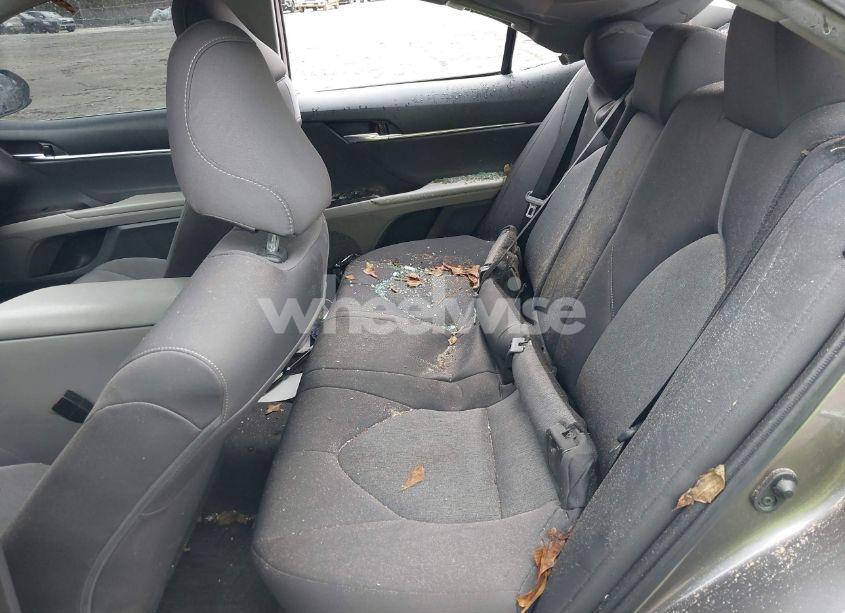 Photo 8 of 2022 Toyota Camry LE (VIN 4T1C11AK9NU637500)