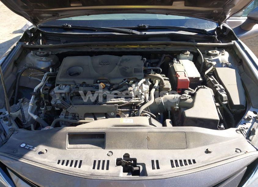 Photo 10 of 2022 Toyota Camry LE (VIN 4T1C11AK9NU647346)