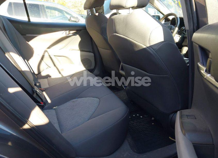 Photo 8 of 2022 Toyota Camry LE (VIN 4T1C11AK9NU647346)