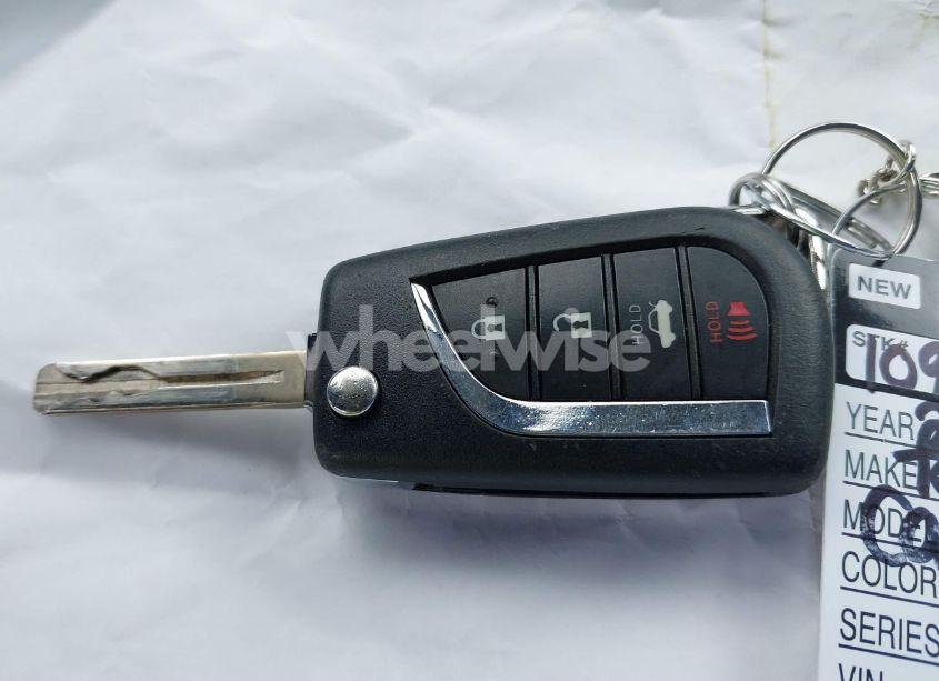 Photo 11 of 2022 Toyota Camry LE (VIN 4T1C11AK9NU650716)