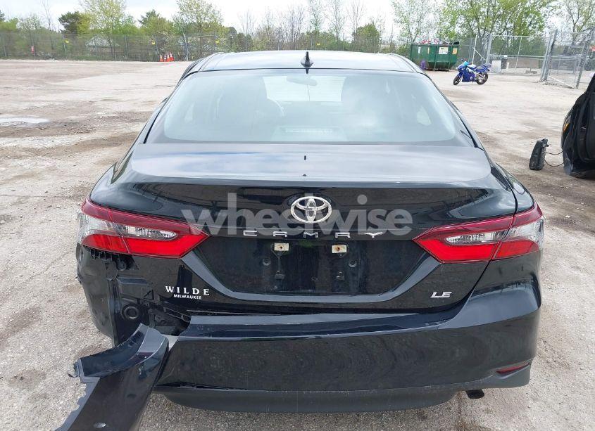 Photo 16 of 2022 Toyota Camry LE (VIN 4T1C11AK9NU650716)