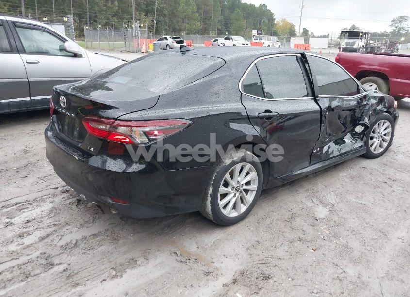 Photo 4 of 2022 Toyota Camry LE (VIN 4T1C11AK9NU683750)