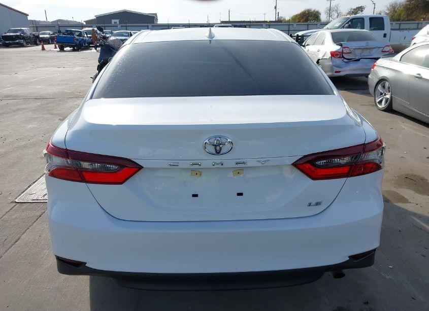 Photo 16 of 2022 Toyota Camry LE (VIN 4T1C11AK9NU691962)