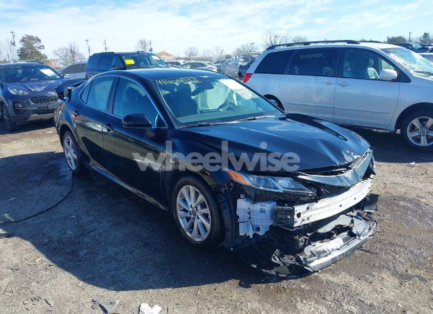 2023 Toyota Camry LE (VIN 4T1C11AK9PU165981) main photo