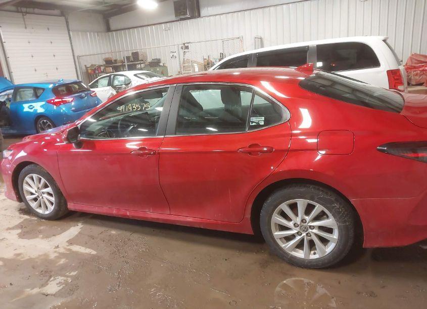 Photo 14 of 2023 Toyota Camry LE (VIN 4T1C11AK9PU171876)