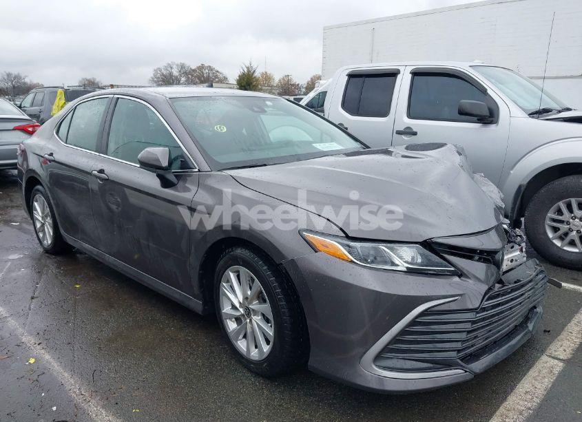 2023 Toyota Camry LE (VIN 4T1C11AK9PU813397) main photo