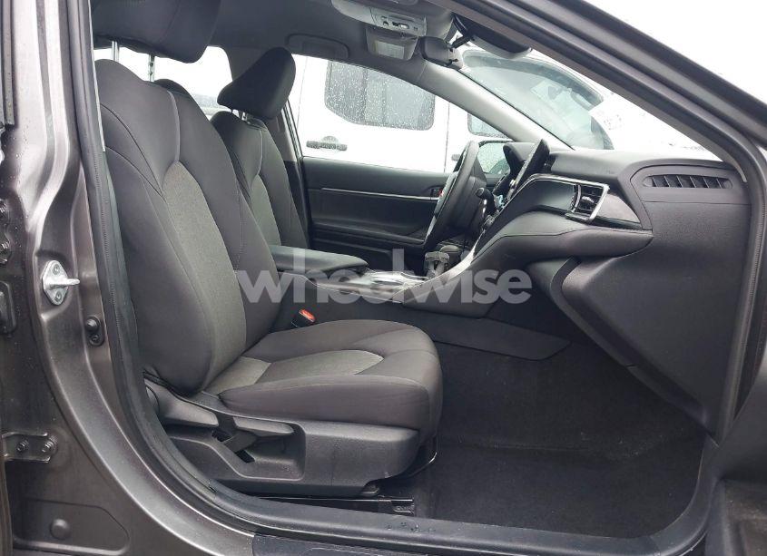 Photo 5 of 2023 Toyota Camry LE (VIN 4T1C11AK9PU813397)