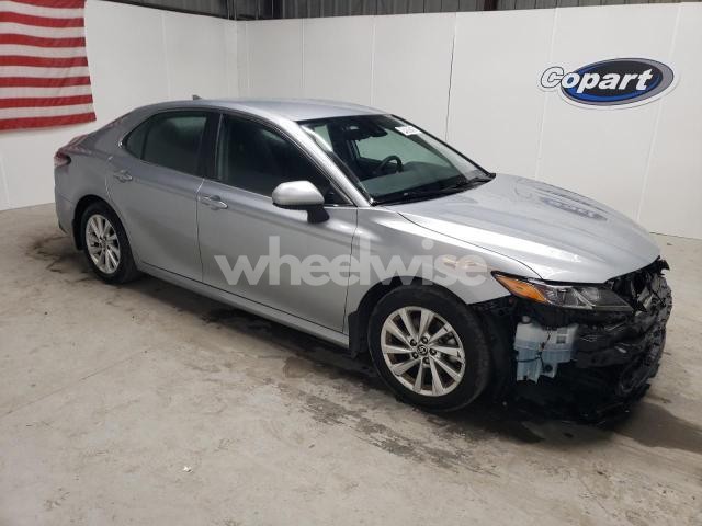 2024 TOYOTA CAMRY LE (VIN 4T1C11AK9RU189846) main photo