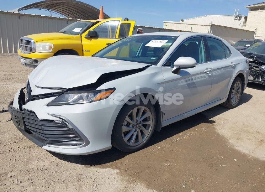 Photo 2 of 2024 Toyota Camry LE (VIN 4T1C11AK9RU194335)