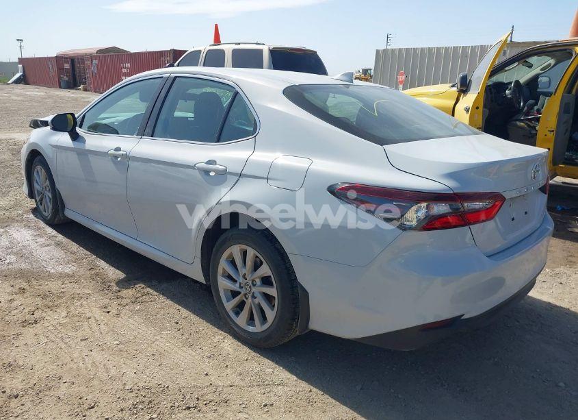 Photo 3 of 2024 Toyota Camry LE (VIN 4T1C11AK9RU194335)