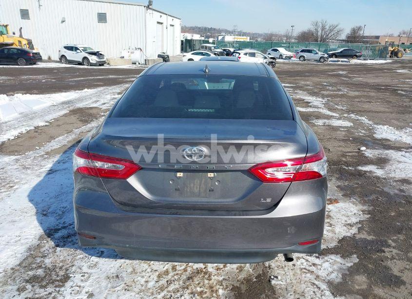 Photo 17 of 2020 Toyota Camry LE (VIN 4T1C11AKXLU335999)