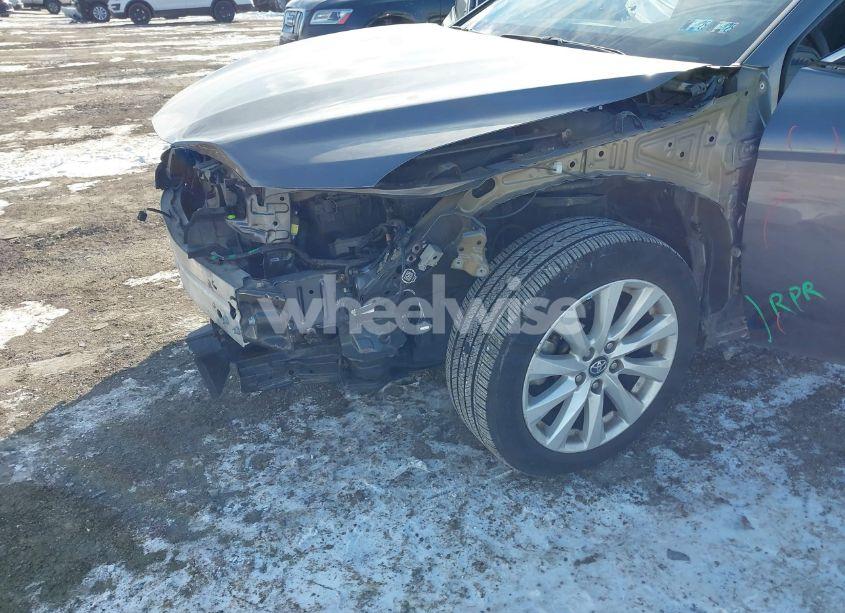 Photo 6 of 2020 Toyota Camry LE (VIN 4T1C11AKXLU335999)