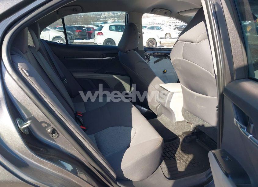 Photo 8 of 2020 Toyota Camry LE (VIN 4T1C11AKXLU335999)