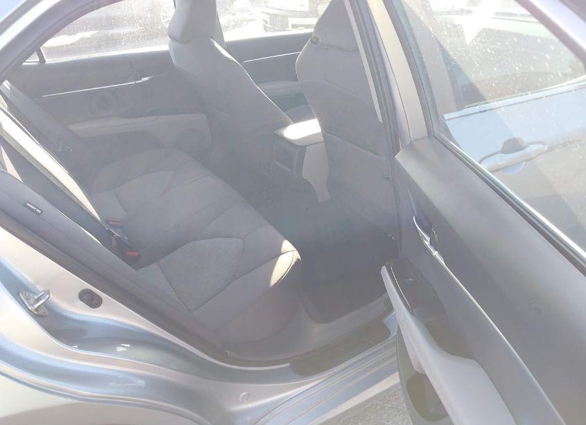 Photo 8 of 2020 Toyota Camry LE (VIN 4T1C11AKXLU870976)