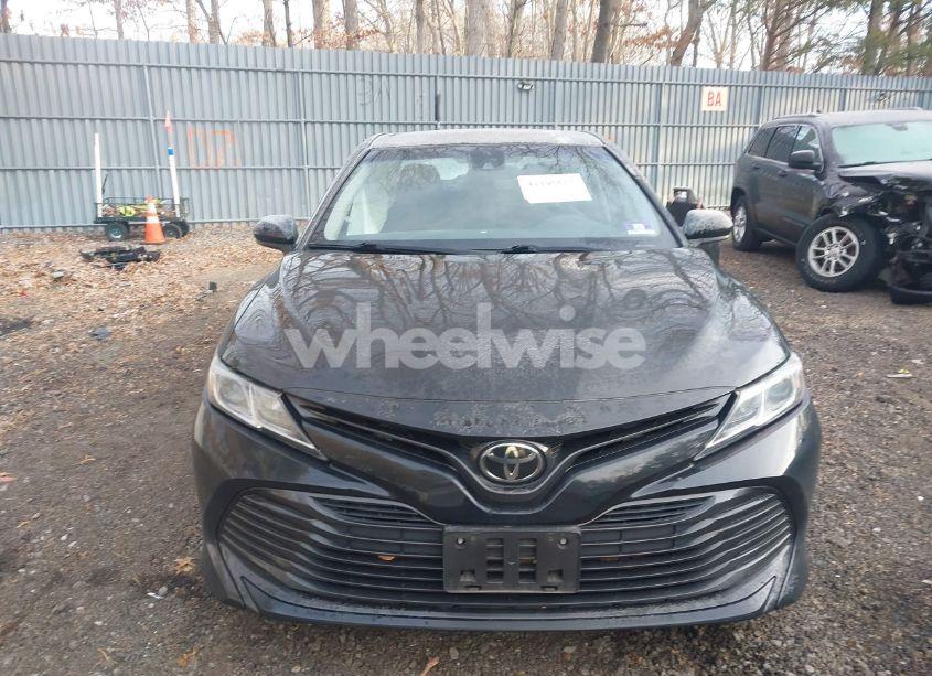 Photo 12 of 2020 Toyota Camry LE (VIN 4T1C11AKXLU871075)