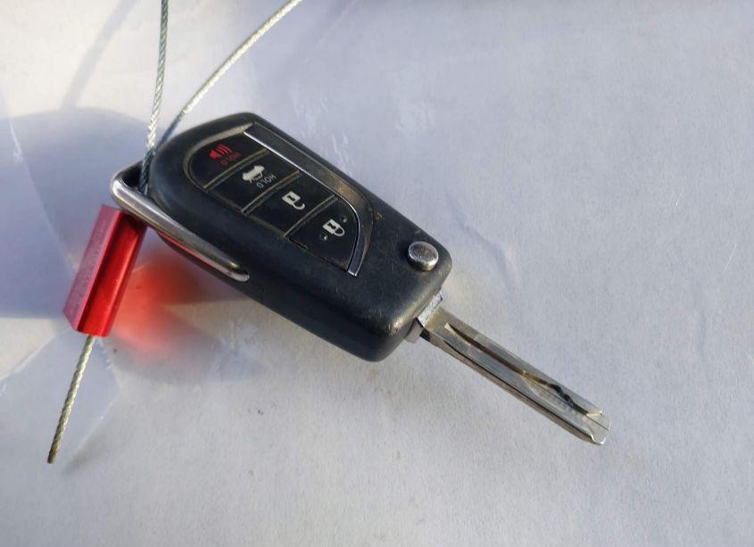 Photo 11 of 2020 Toyota Camry LE (VIN 4T1C11AKXLU960175)