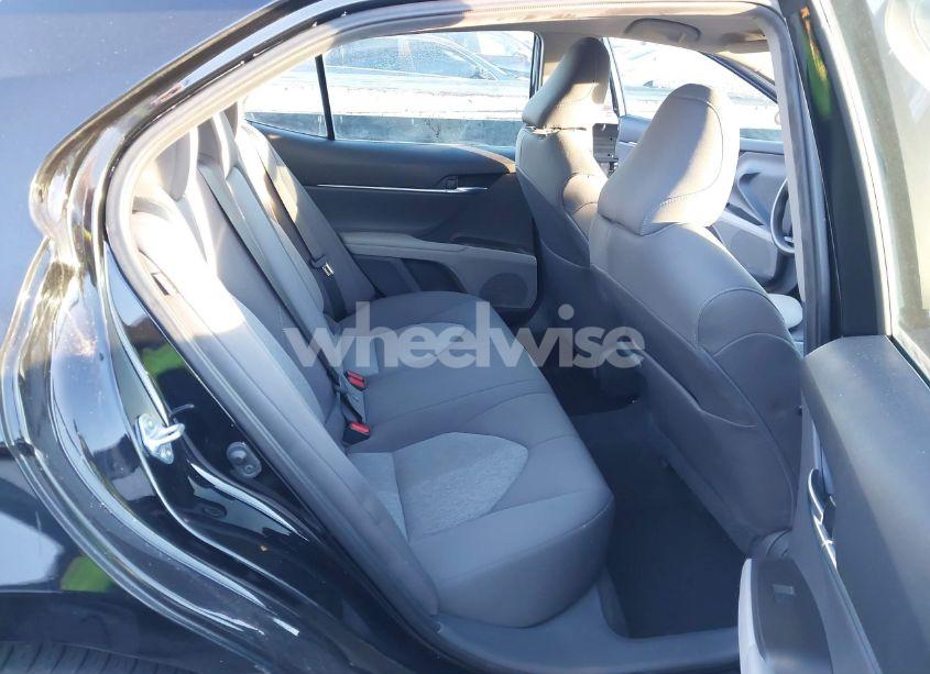 Photo 8 of 2021 Toyota Camry LE (VIN 4T1C11AKXMU426417)