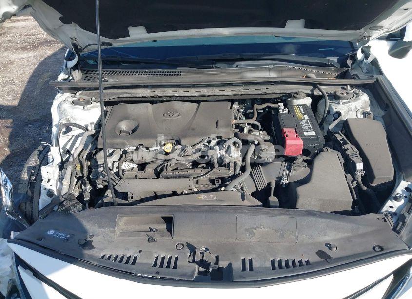 Photo 10 of 2021 Toyota Camry LE (VIN 4T1C11AKXMU435411)