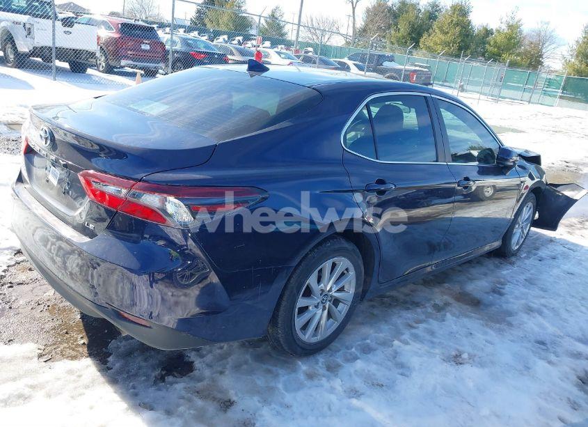 Photo 4 of 2021 Toyota Camry LE (VIN 4T1C11AKXMU436719)