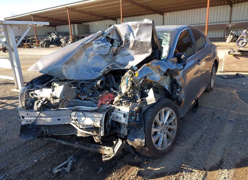 Photo 11 of 2021 Toyota Camry LE (VIN 4T1C11AKXMU446523)