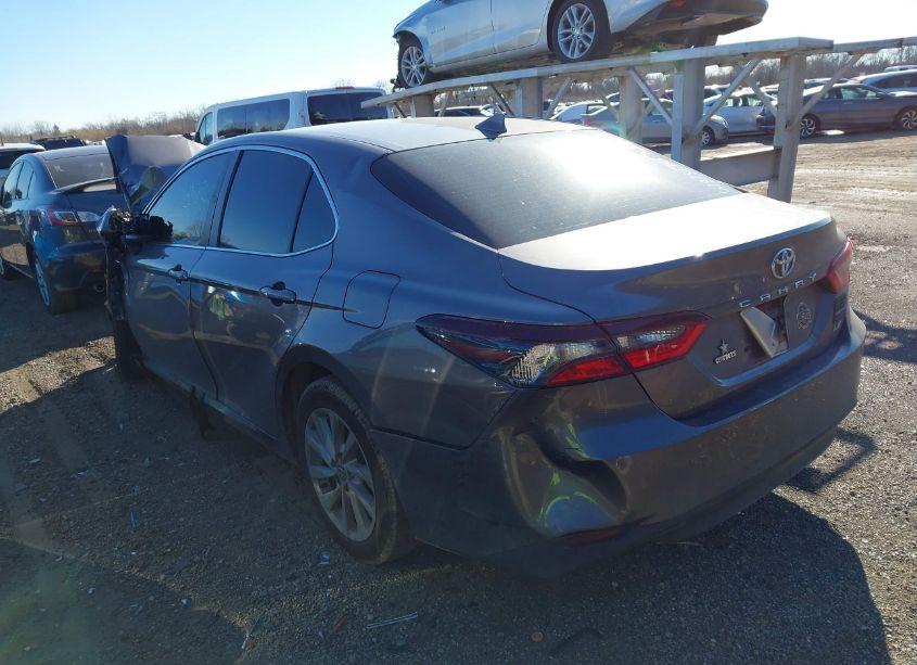 Photo 3 of 2021 Toyota Camry LE (VIN 4T1C11AKXMU446523)