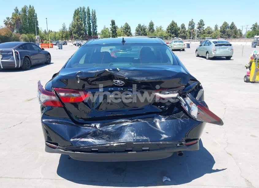 Photo 16 of 2022 Toyota Camry LE (VIN 4T1C11AKXNU047824)