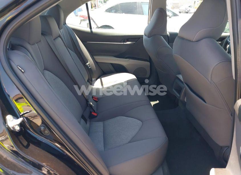 Photo 8 of 2022 Toyota Camry LE (VIN 4T1C11AKXNU047824)