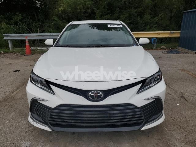 Photo 4 of 2022 TOYOTA CAMRY LE (VIN 4T1C11AKXNU633939)