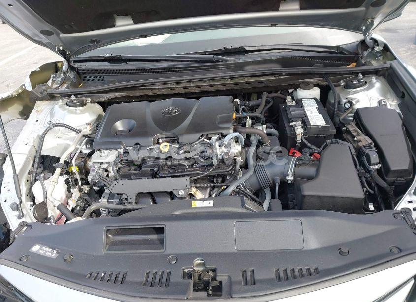 Photo 10 of 2022 Toyota Camry LE (VIN 4T1C11AKXNU642320)