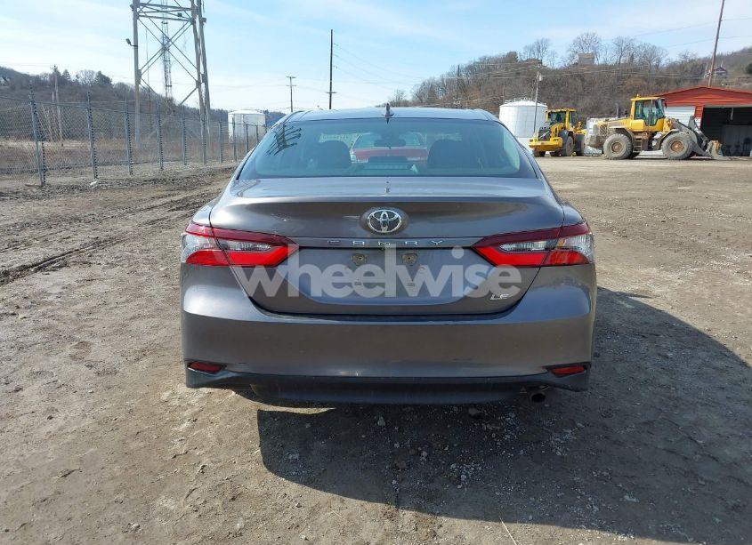 Photo 17 of 2022 Toyota Camry LE (VIN 4T1C11AKXNU679870)