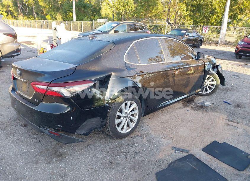 Photo 4 of 2022 Toyota Camry LE (VIN 4T1C11AKXNU687712)