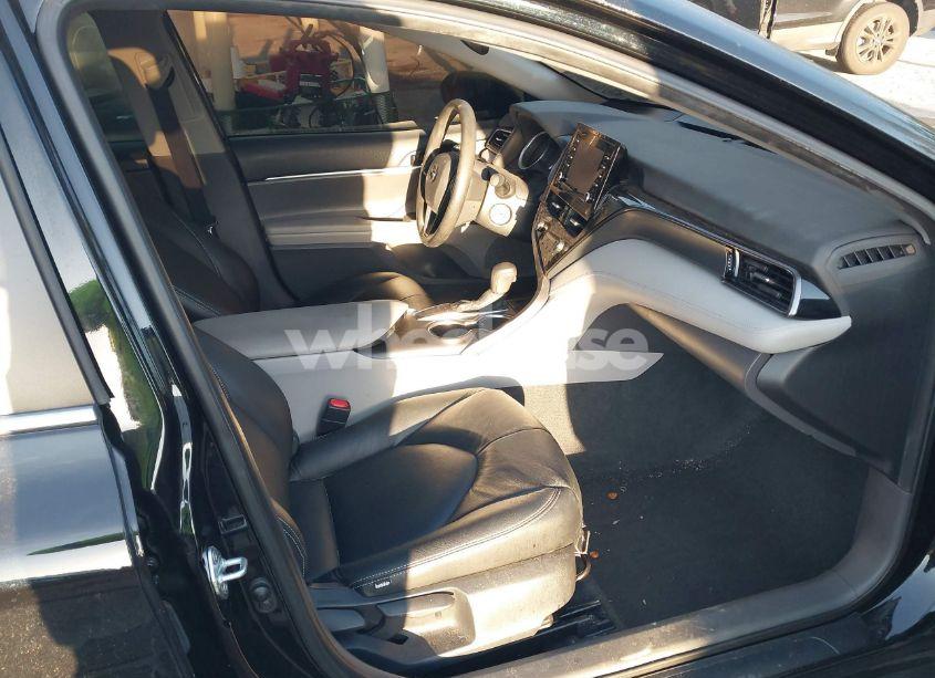 Photo 5 of 2022 Toyota Camry LE (VIN 4T1C11AKXNU687712)