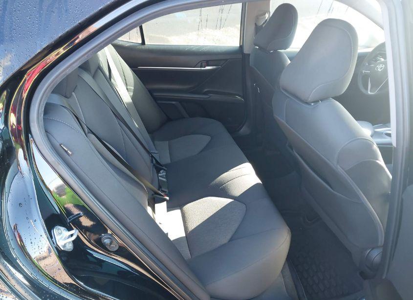 Photo 8 of 2022 Toyota Camry LE (VIN 4T1C11AKXNU711412)