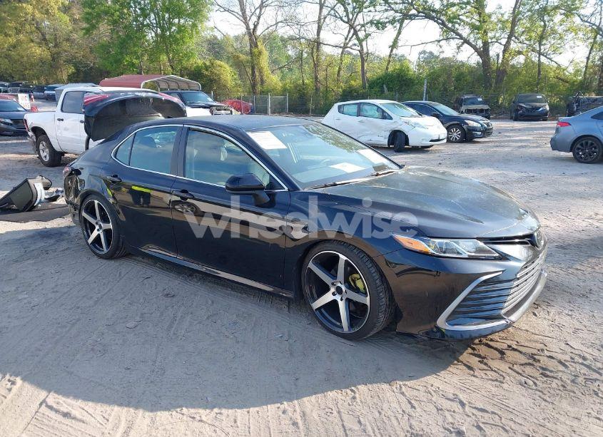 2023 Toyota Camry LE (VIN 4T1C11AKXPU111377) main photo