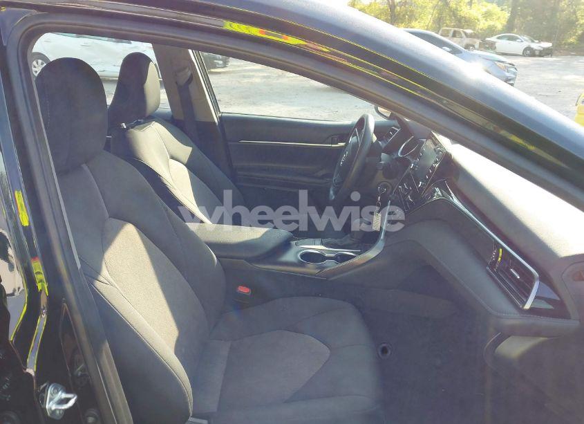 Photo 5 of 2023 Toyota Camry LE (VIN 4T1C11AKXPU111377)