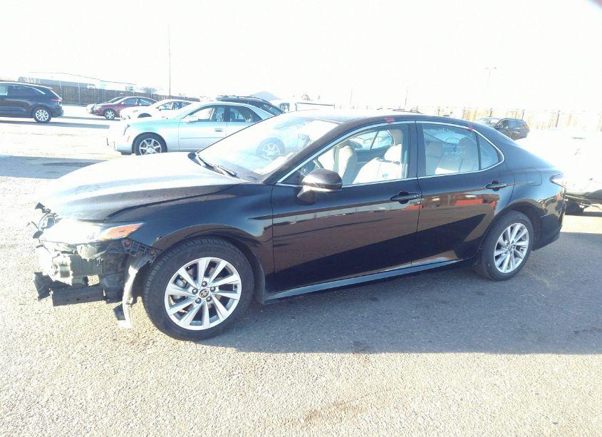 Photo 15 of 2023 Toyota Camry LE (VIN 4T1C11AKXPU186323)