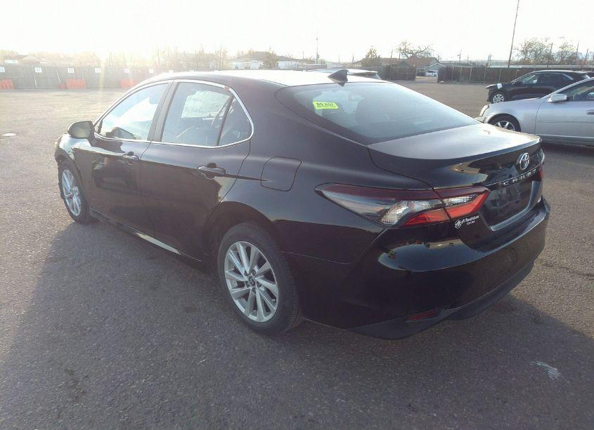 Photo 3 of 2023 Toyota Camry LE (VIN 4T1C11AKXPU186323)