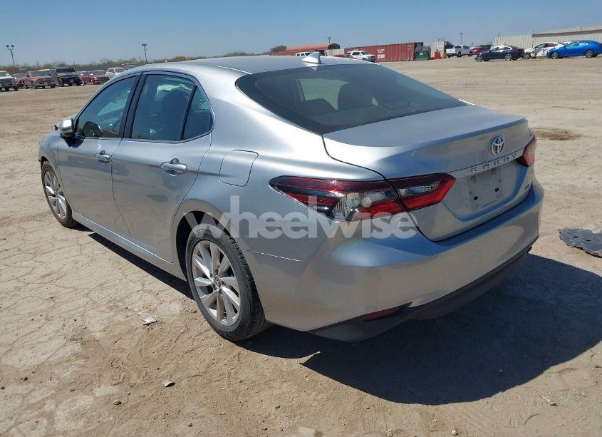 Photo 3 of 2023 Toyota Camry LE (VIN 4T1C11AKXPU744512)