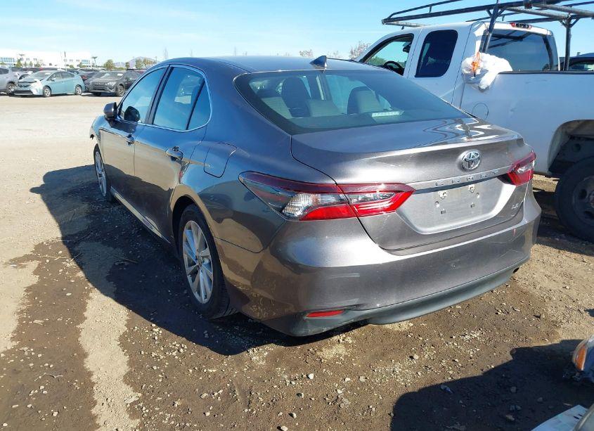 Photo 3 of 2023 Toyota Camry LE (VIN 4T1C11AKXPU770673)