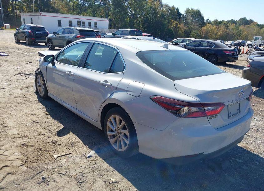 Photo 3 of 2024 Toyota Camry LE (VIN 4T1C11AKXRU211451)