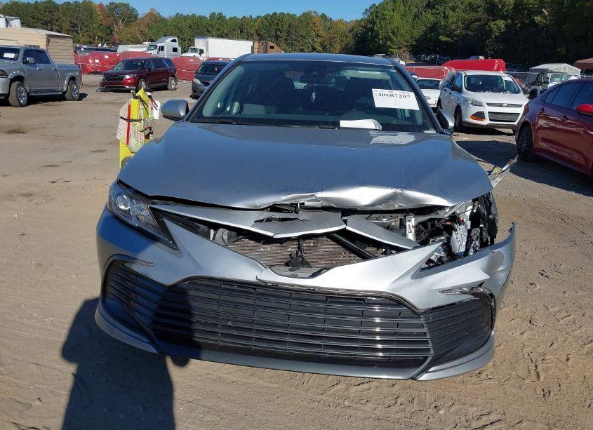 Photo 12 of 2024 Toyota Camry LE (VIN 4T1C11AKXRU863678)