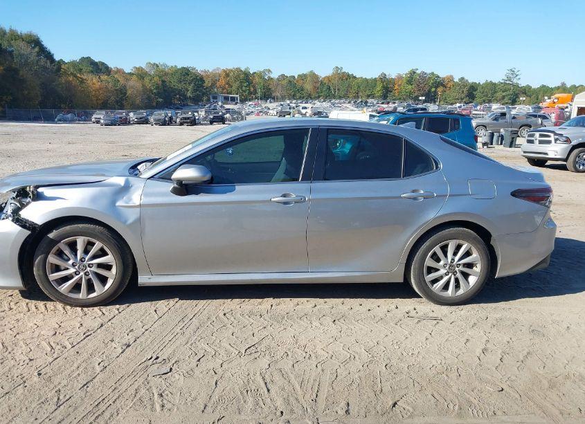 Photo 14 of 2024 Toyota Camry LE (VIN 4T1C11AKXRU863678)